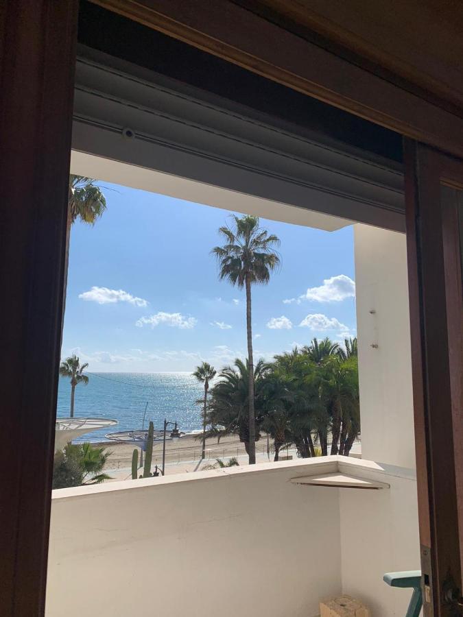 Beachfront Primera Linea De Playa En Casco Antiguo Estepona Ngoại thất bức ảnh