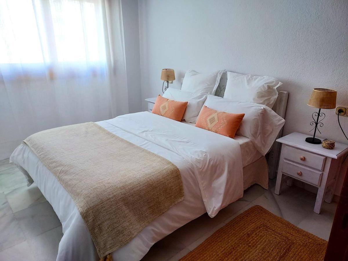 Beachfront Primera Linea De Playa En Casco Antiguo Estepona Ngoại thất bức ảnh