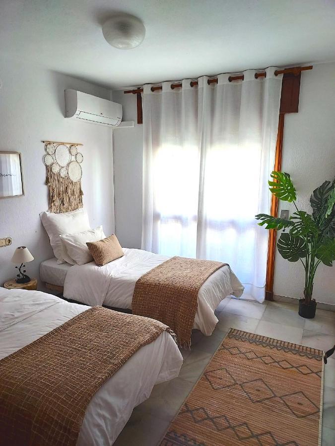 Beachfront Primera Linea De Playa En Casco Antiguo Estepona Ngoại thất bức ảnh