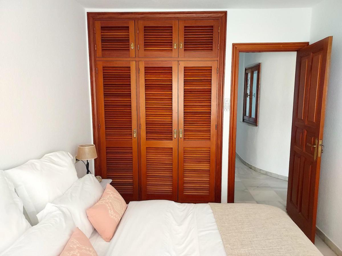 Beachfront Primera Linea De Playa En Casco Antiguo Estepona Ngoại thất bức ảnh